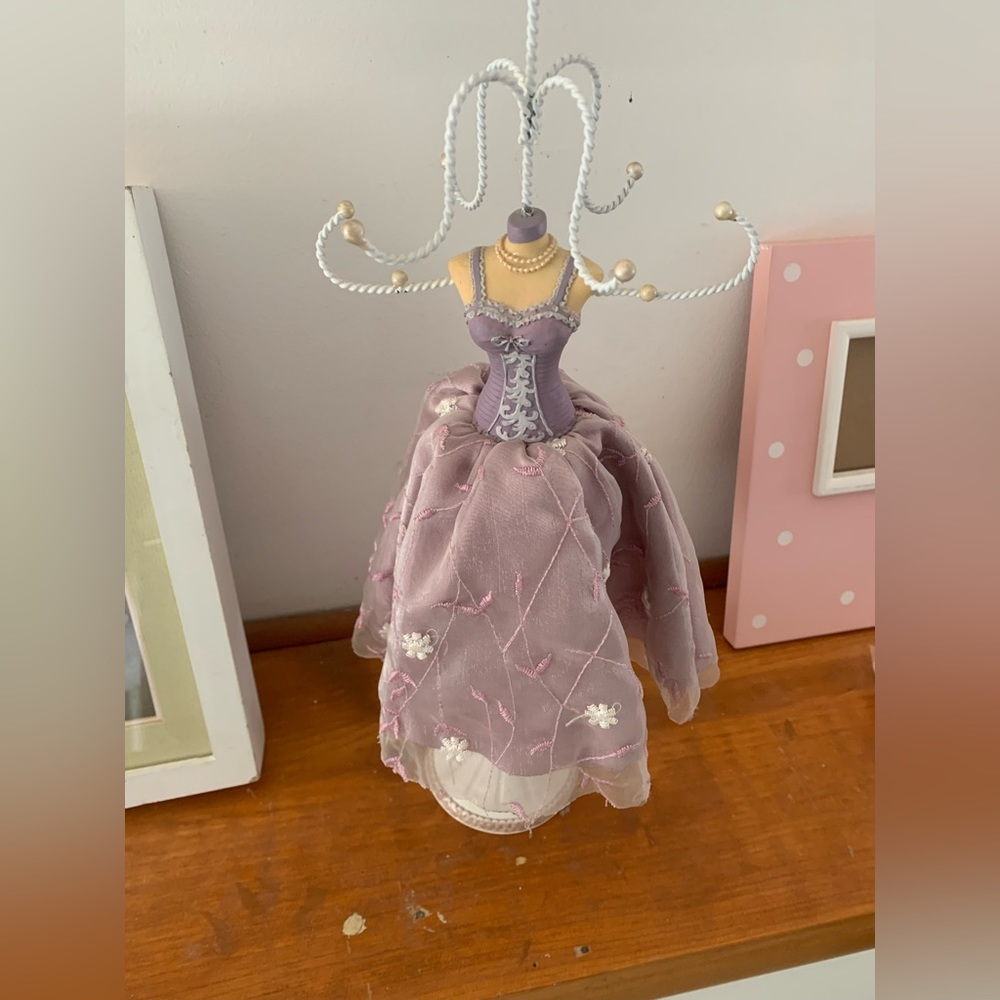 Jewelry holder like new